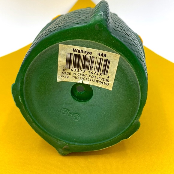 12oz Insulated Double Wall Rivers Edge Walleye Can Cooler - Picture 3 of 5